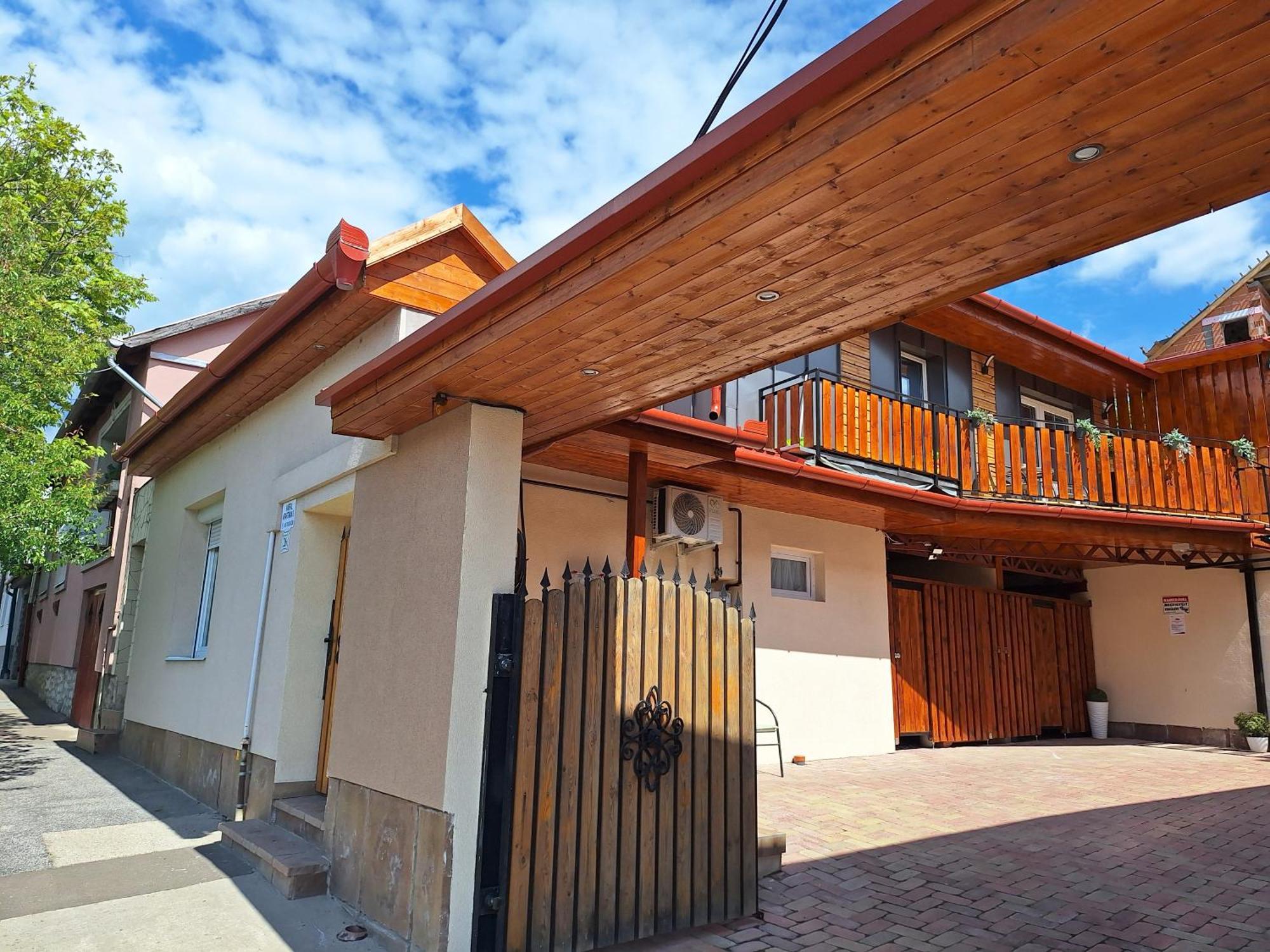 Varfal Apartman II Эгер Экстерьер фото