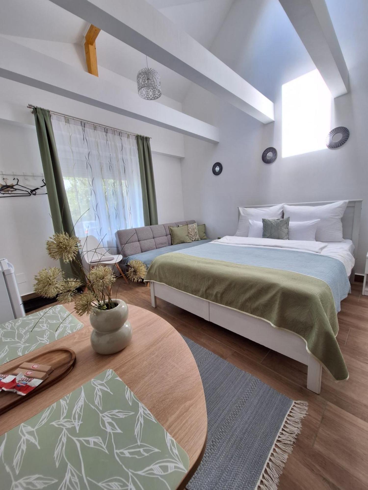 Varfal Apartman II Эгер Номер фото
